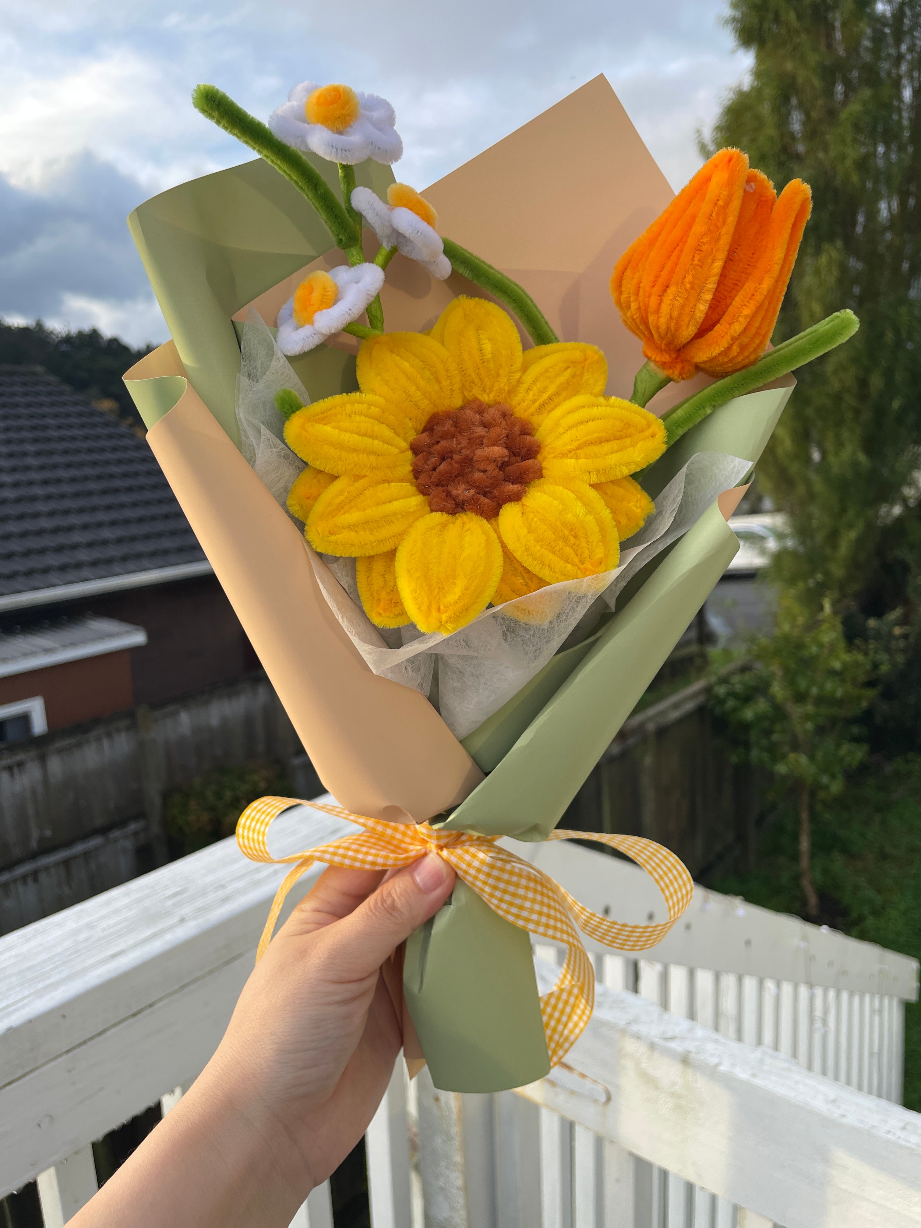 Various Colors Surprise Pipe Cleaner Flower Bouquet Handmade in Auckland
