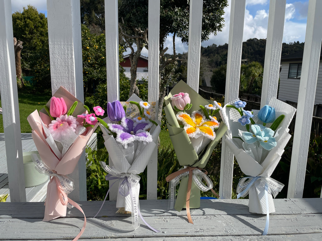 Various Colors Surprise Pipe Cleaner Flower Bouquet Handmade in Auckland