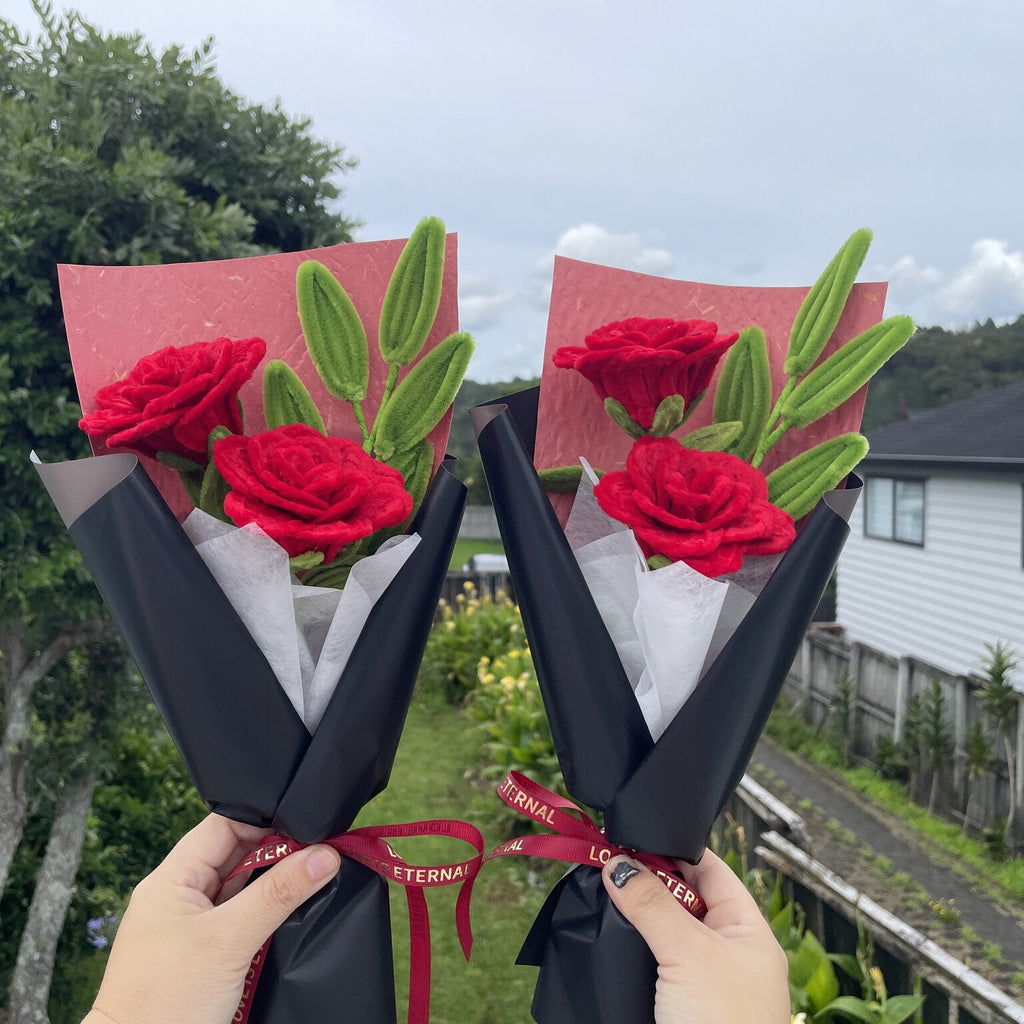 Handmade Pipe Cleaner Rose Bouquets Small & Medium Sizes